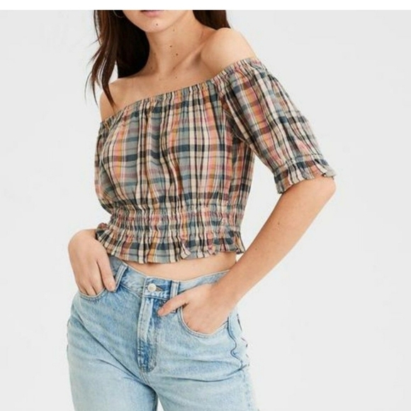 AMERICAN EAGLE Pink Paid Off-Shoulder Ruffle Baddie Crop Top XL - Picture 2 of 12